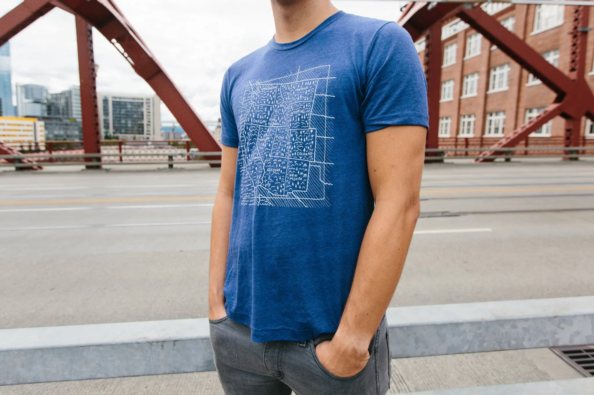 Travel West Tee-Navy